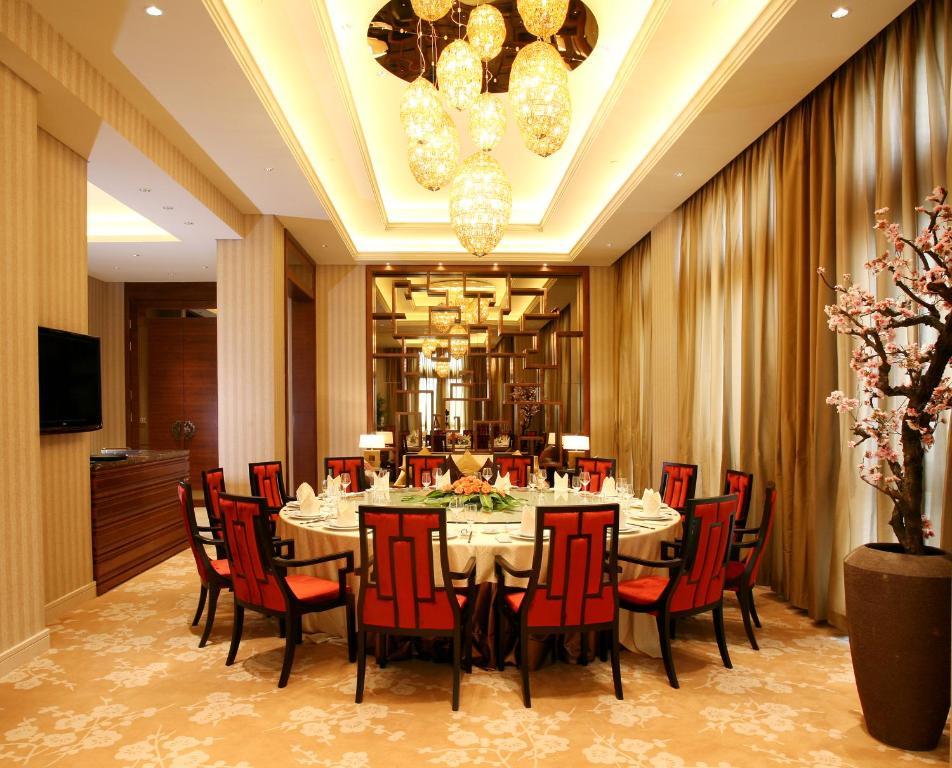 Landison Green Town Hotel Xinchang Екстер'єр фото