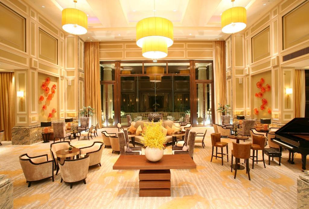 Landison Green Town Hotel Xinchang Екстер'єр фото