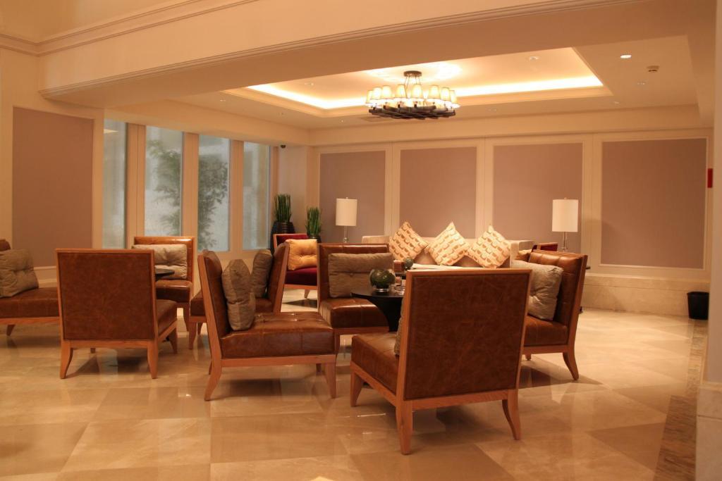 Landison Green Town Hotel Xinchang Екстер'єр фото